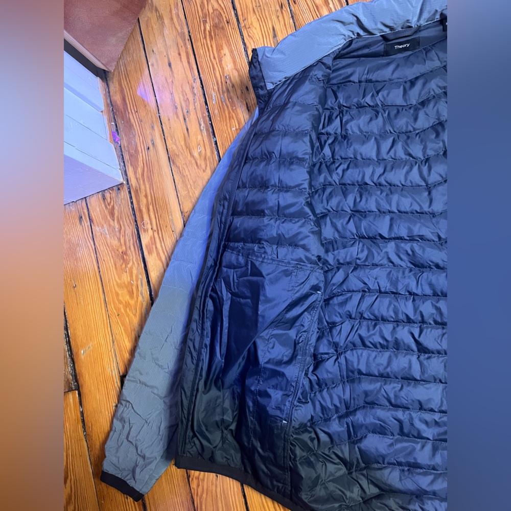 Theory Lightweight Down Puffer Jacket - image 4